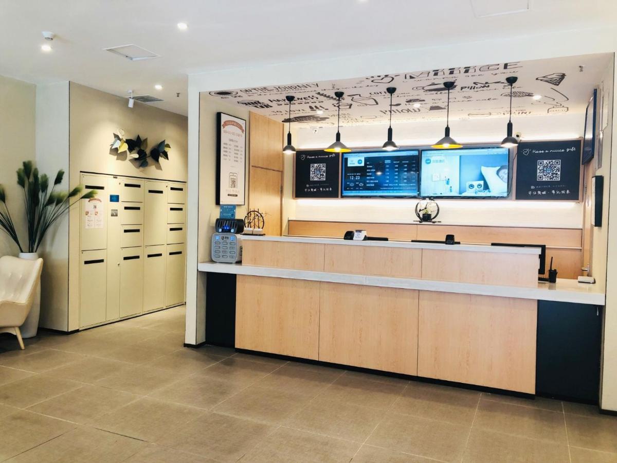 Hanting Hotel Yibin Zhongshan Street Esterno foto